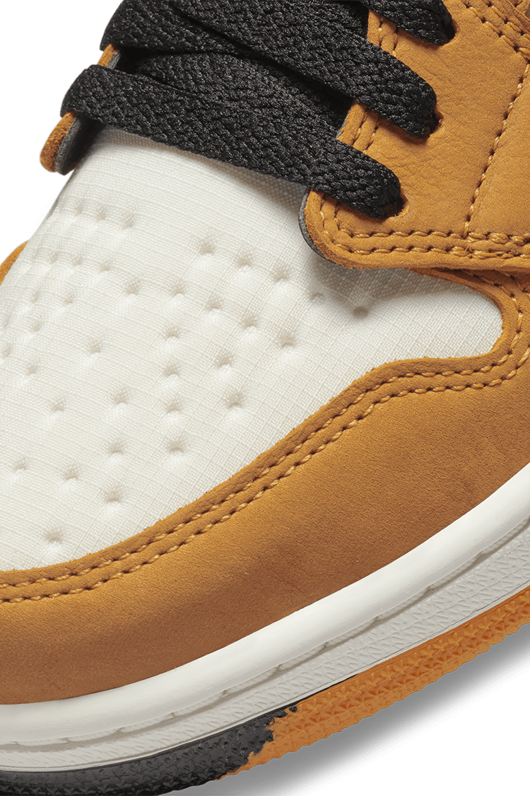 【Nike】 正規品★ Jordan 1 Element Gore-Tex Light Curry Que vaut la AJ1 Element Gore Tex Light Curry (jaune orangé) ?